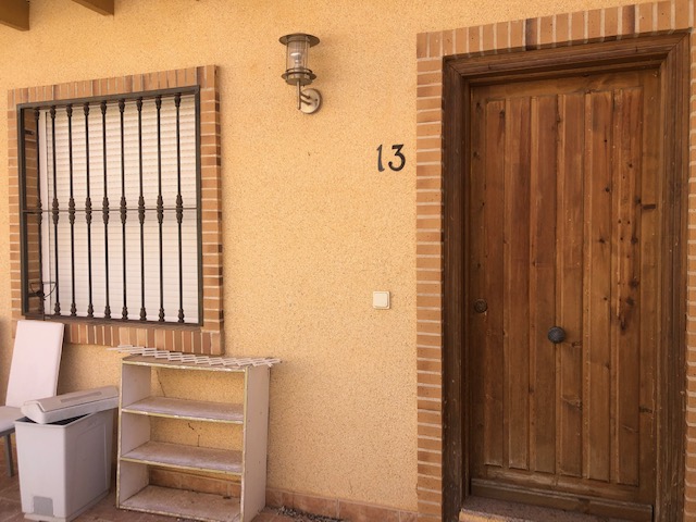 Bungalow de 2 dormitorios en San Miguel De Salinas