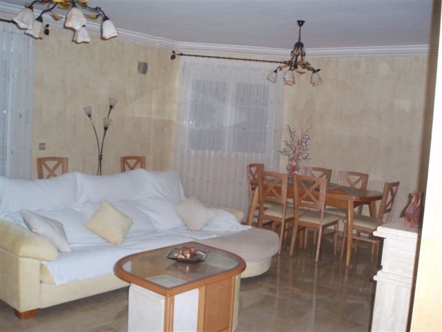 Villa de 4 dormitorios en Orihuela
