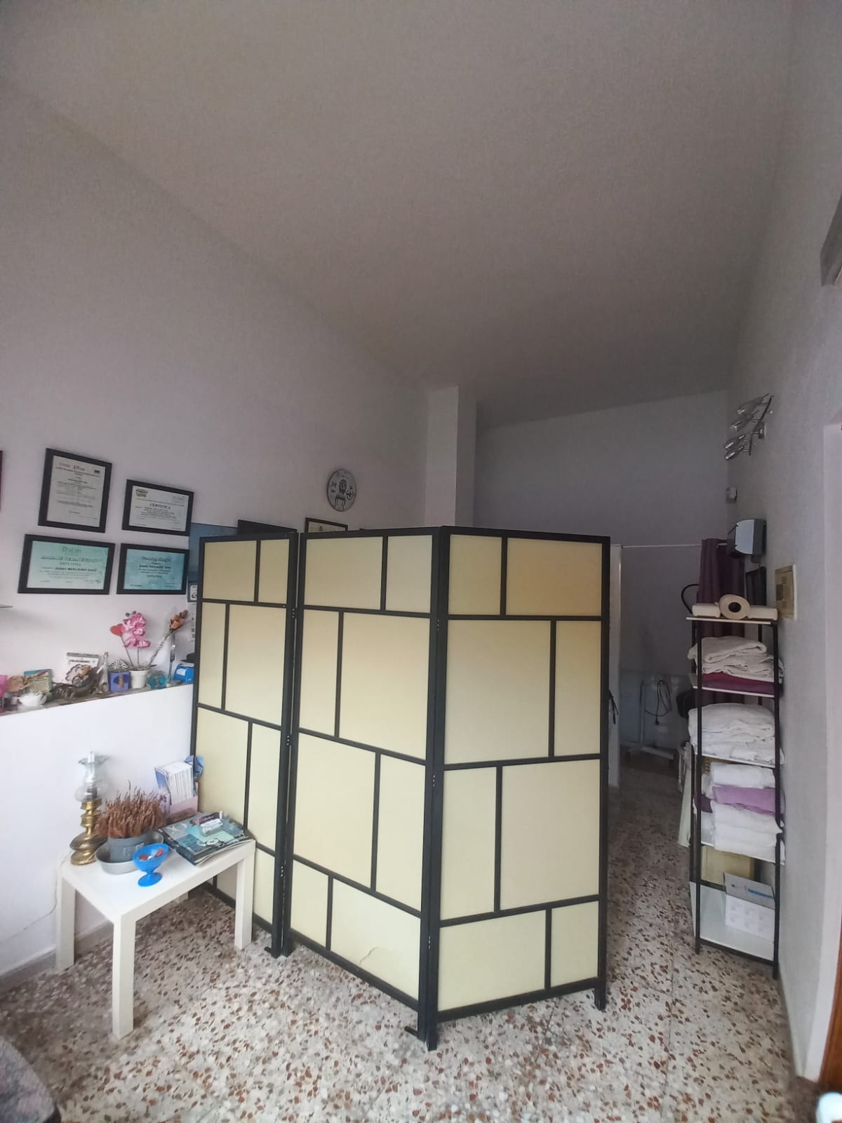 Propiedad Comercial de 4 dormitorios en Torrevieja