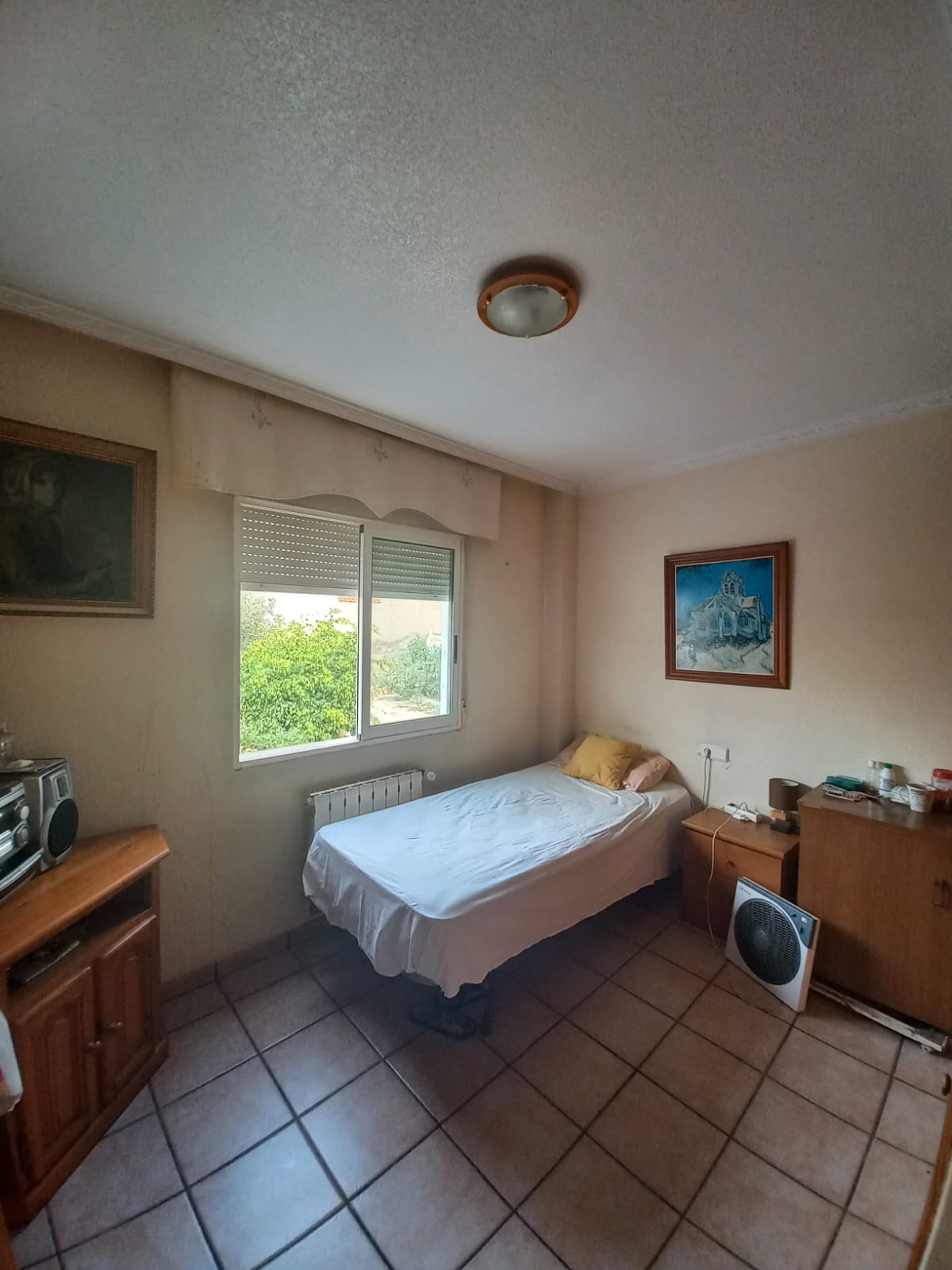 Propiedad Comercial de 4 dormitorios en Torrevieja